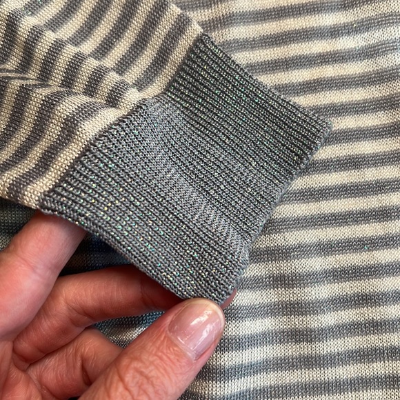 EUC Gap Maternity Long Sleeve Striped Top with Metallic/Sparkly Threads • Small - Picture 3 of 5